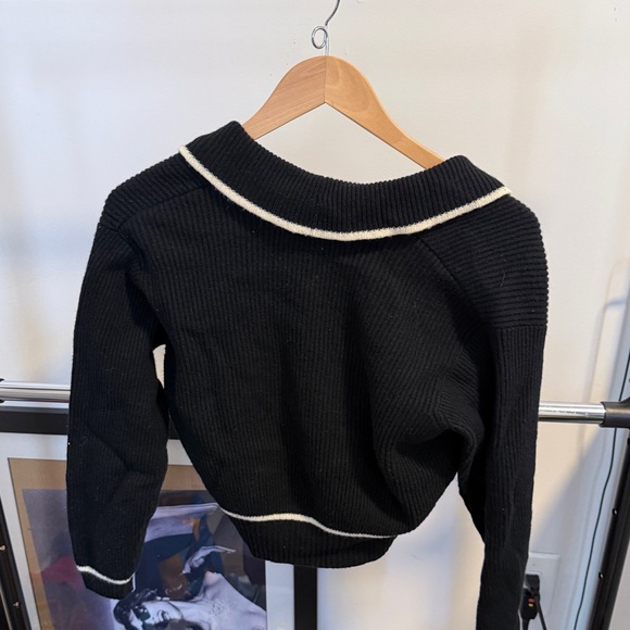 Liz Claiborne Black Cardigan with White Accents - Picture 3 of 4